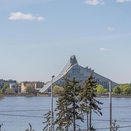 Cosy Studio With River View Riga Esterno foto