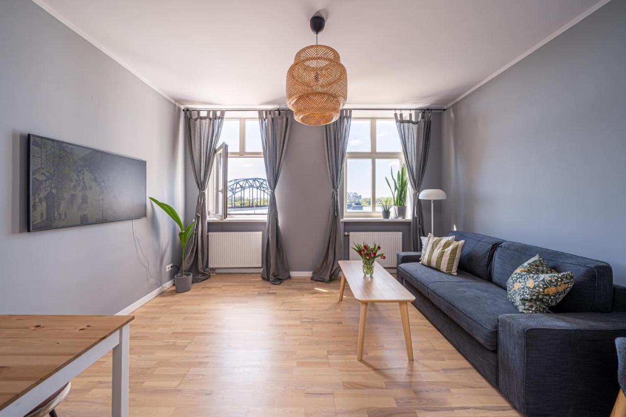 Cosy Studio With River View Riga Esterno foto
